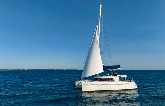 Lagoon 450 F