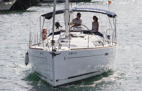 Beneteau Oceanis 37
