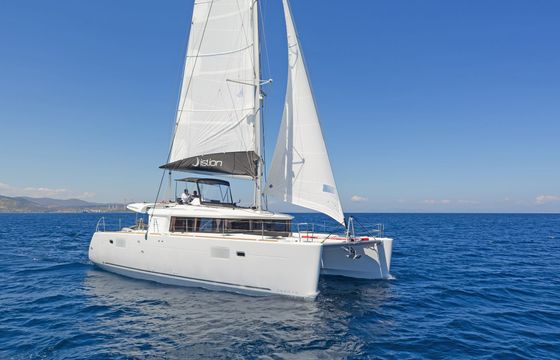 Lagoon 450 Fly A/c & Gen & Wm