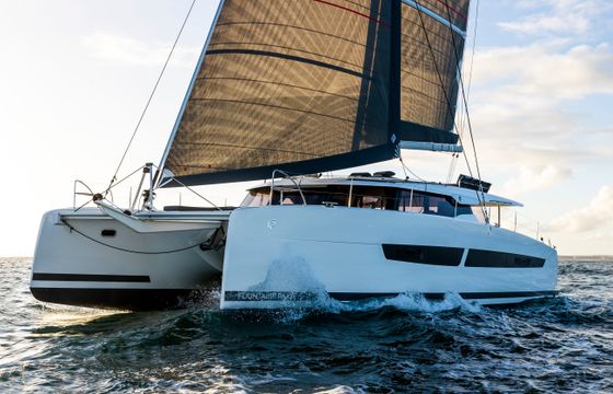Fountaine Pajot Aura 51