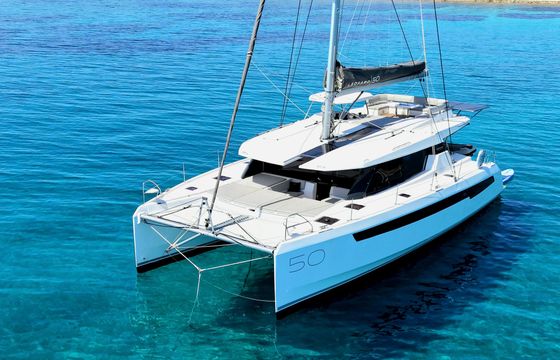 Leopard Catamarans / Robertson & Caine Leopard 50