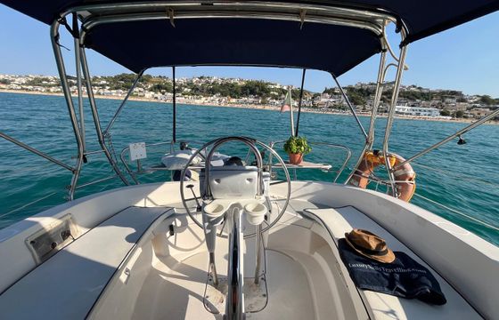 Hunter 320