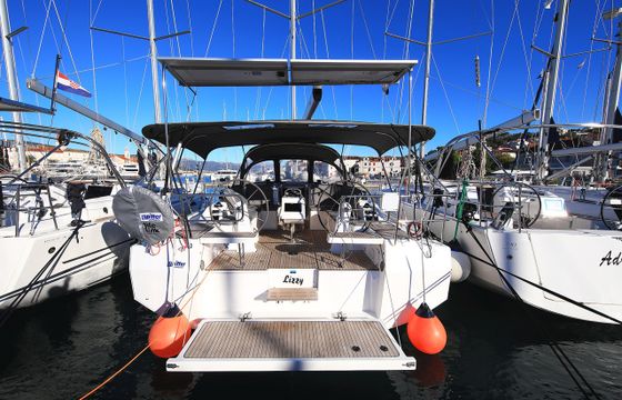 Bavaria C42 Style