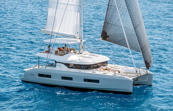 Lagoon 55 (6 Cab)