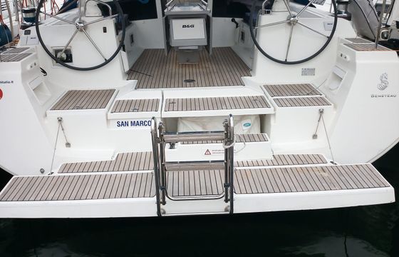 Beneteau Oceanis 48