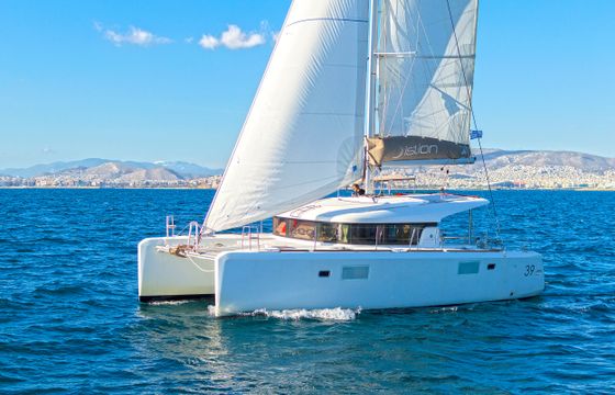 Lagoon 39