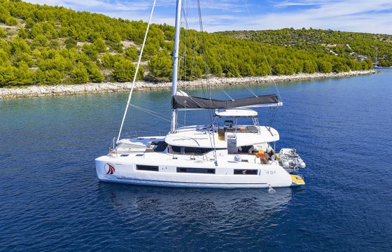 Lagoon 51