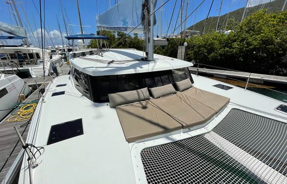 Fountaine Pajot Lucia 40