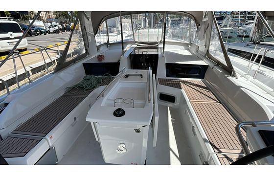 Beneteau Oceanis 51.1