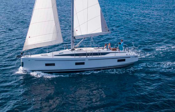 Bavaria C42