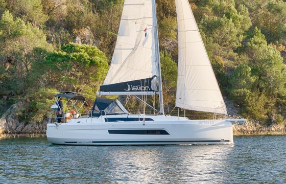 Dufour Yachts Dufour 37