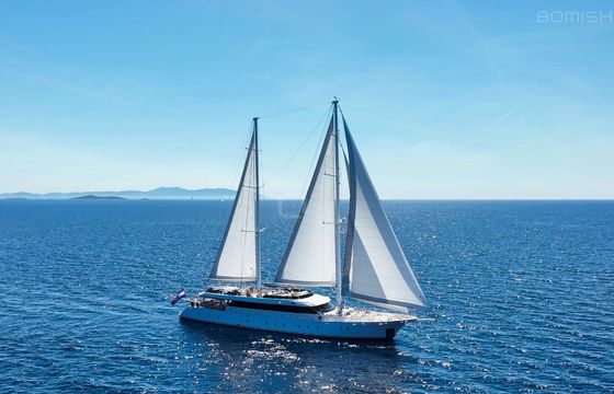 Custom Made Ms Custom Line 43.5m