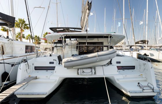 Lagoon 42