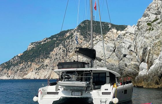 Lagoon 42