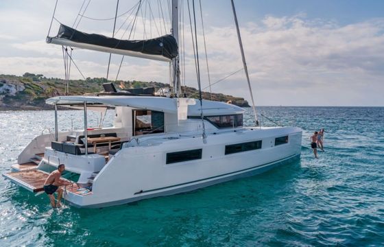 Lagoon 50