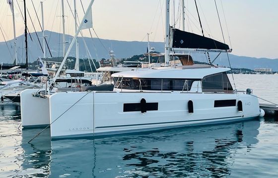 Lagoon 40