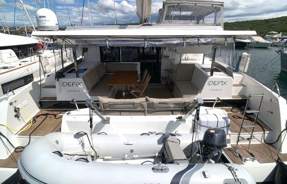 Fountaine Pajot Lucia 40