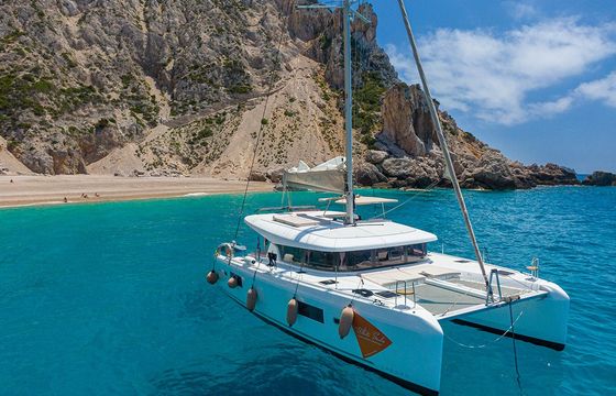 Lagoon 42