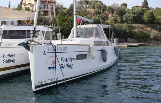 Beneteau Oceanis 38.1