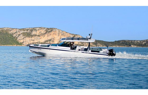 Axopar 37 Sun Top (2 Cabins)