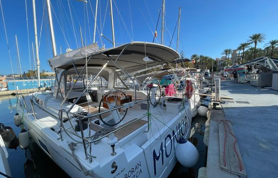Beneteau Oceanis 51.1