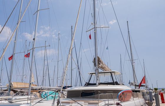 Lagoon 46