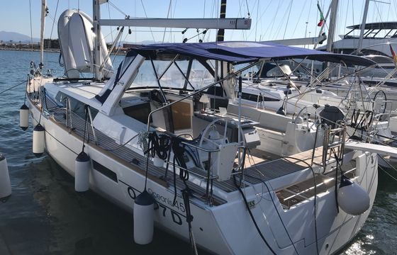 Beneteau Oceanis 45
