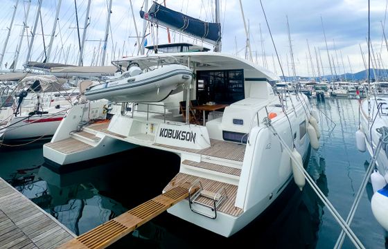 Lagoon 42
