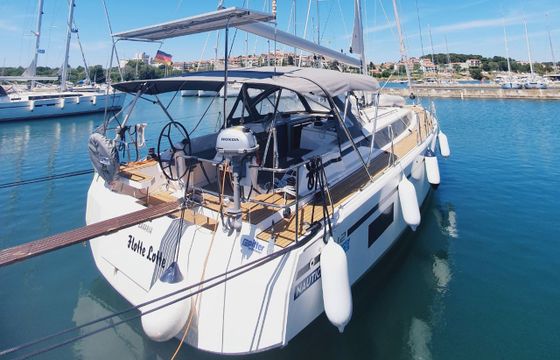 Bavaria C42 Style