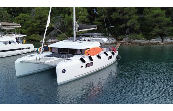 Lagoon 42
