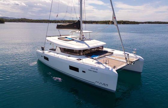 Lagoon 42