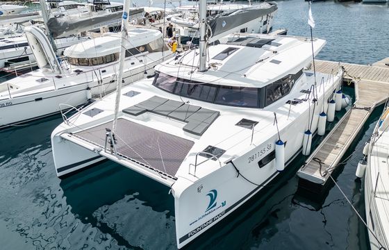 Fountaine Pajot Astrea 42
