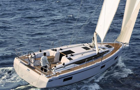 Bavaria C38