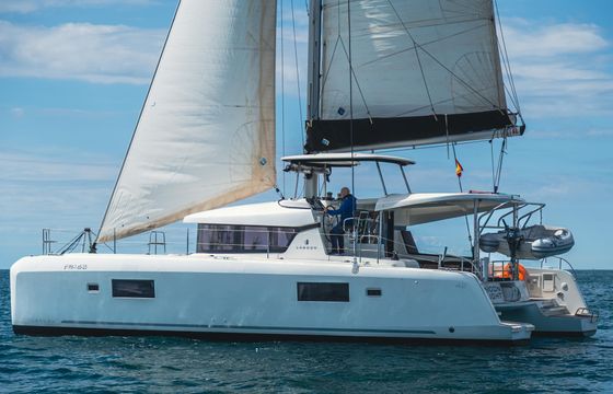 Lagoon 42