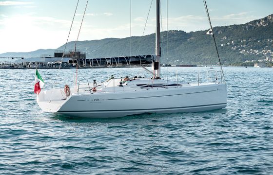 Italia Yachts Italia 9.98