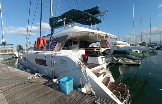 Lagoon 620