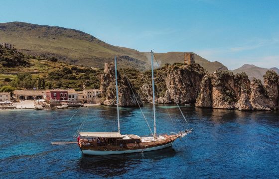 Ticari Yacht Hande