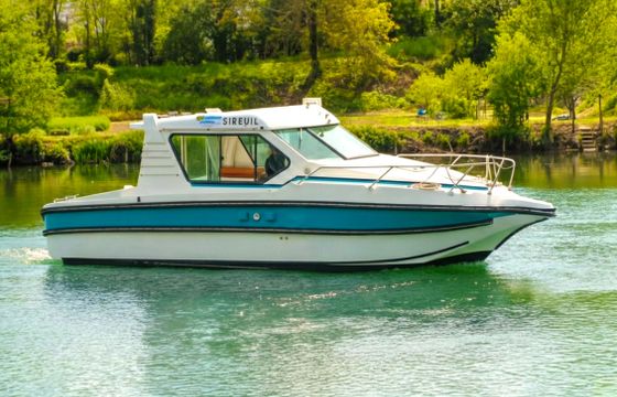 Nicols Yacht Nicols Sedan 800