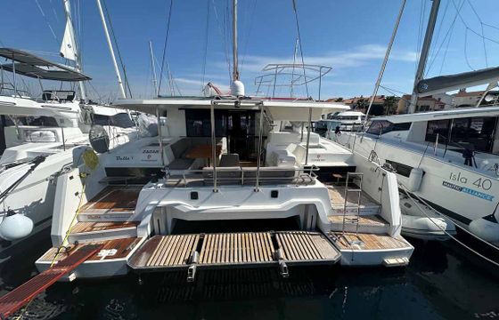 Fountaine Pajot Astrea 42