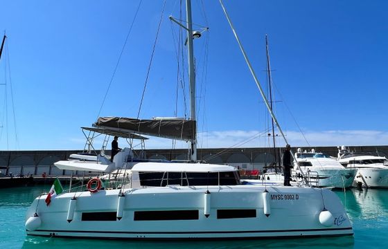 Dufour Yachts Dufour Catamaran 48 5c+5h