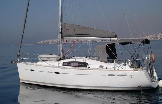 Beneteau Oceanis 43
