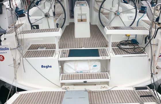 Beneteau Oceanis 35.1