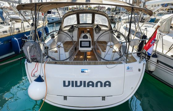 Bavaria 37