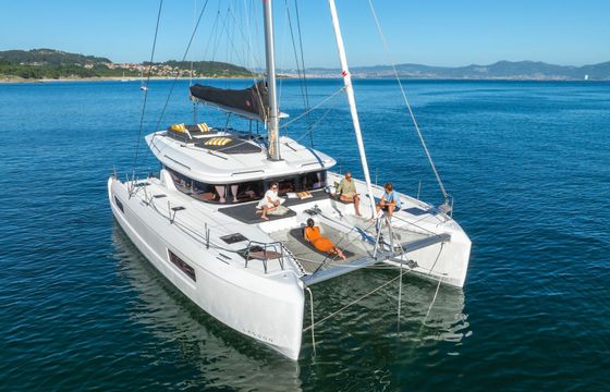 Lagoon 43