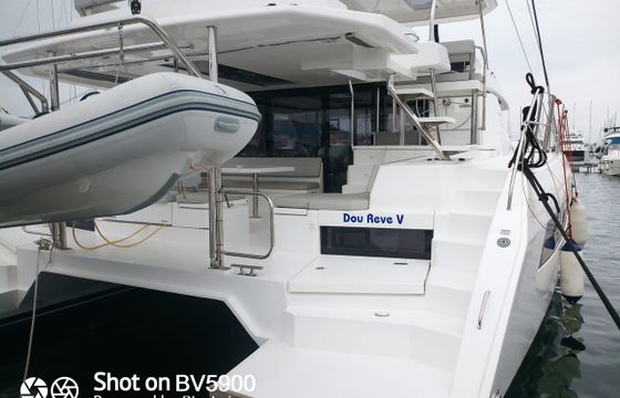Leopard Catamarans / Robertson & Caine Leopard 45