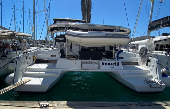 Lagoon 42