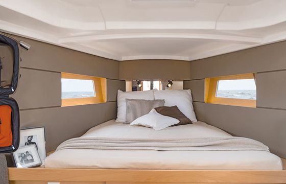 Beneteau Oceanis 38.1