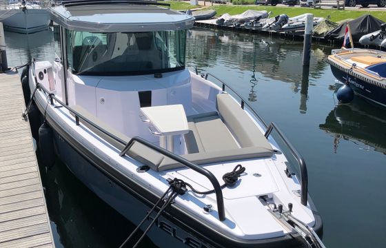 Axopar 28