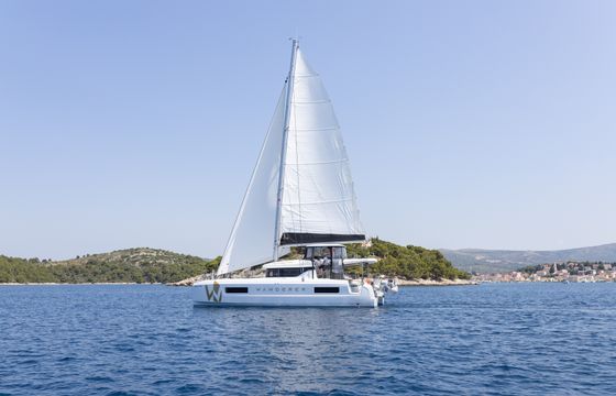 Lagoon 43