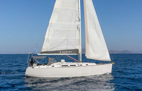 Hanse Yachts Hanse 400.